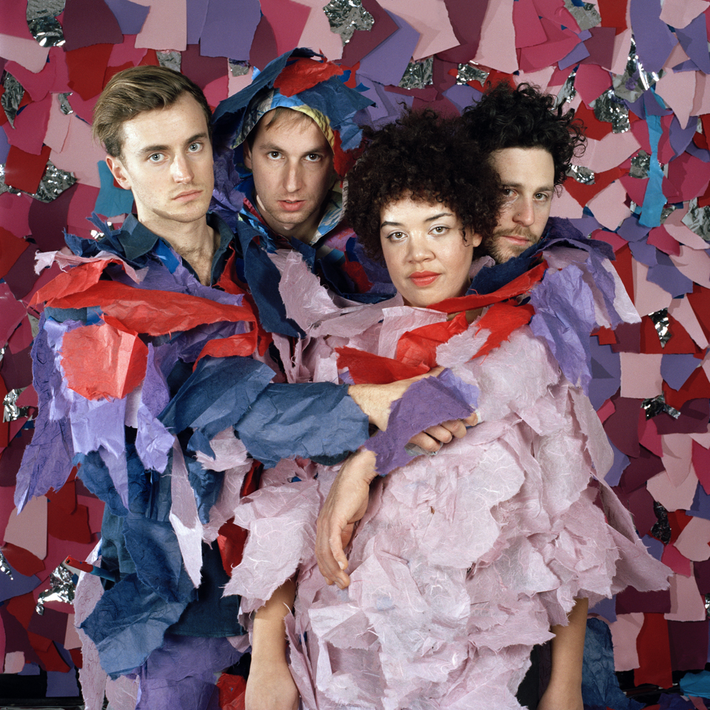 INTERVIEW - Weaves