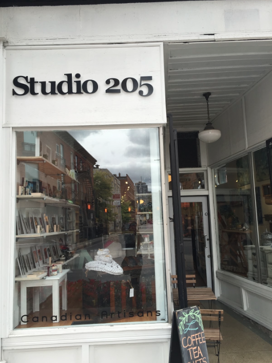 STUDIO 205